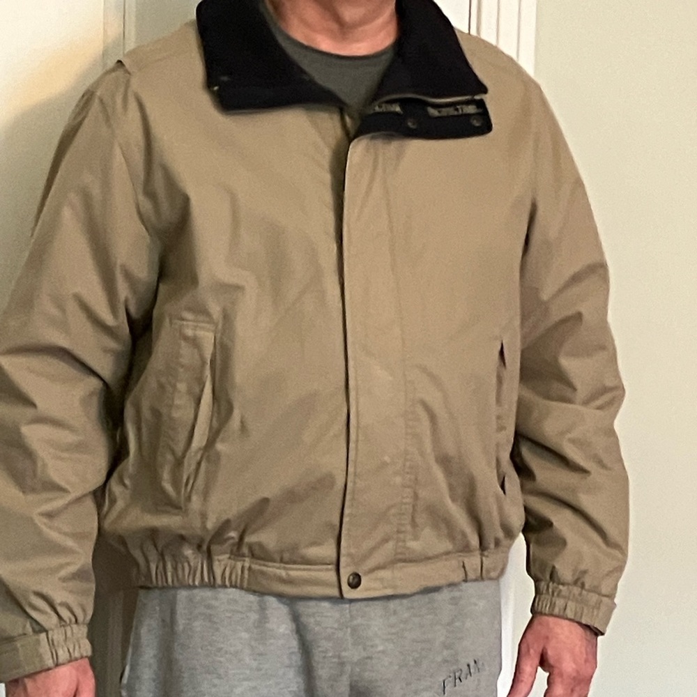 Men’s size XL Pacific Trail jacket